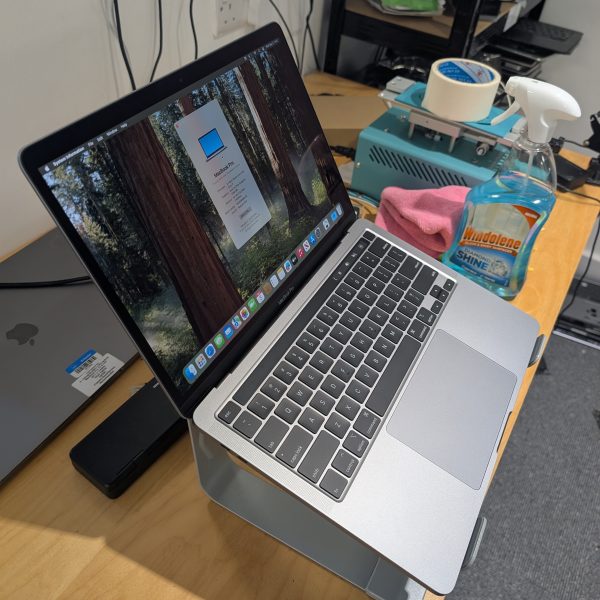Apple MacBook Pro 13-Inch (2020) – Intel i7 4-Core 2.3GHz, 32GB RAM, 2TB SSD, macOS